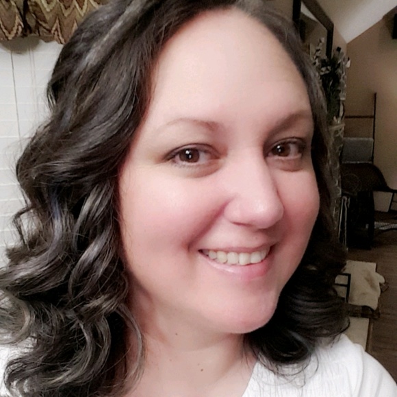 Meet your Posher, Tonya - Picture 1 of 1